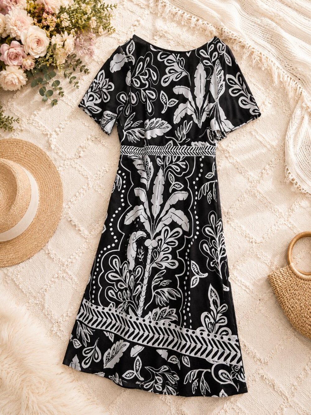 NWT MAGGY LONDON Flutter Sleeve Palm Printed Midi Dress